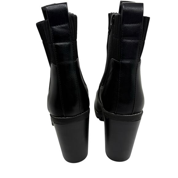 BCBGeneration Prali Lug Sole Chelsea Booties Black Ankle Boot size 8.5 - Picture 5 of 7